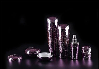 Himmeä ilmaton pumppupullo